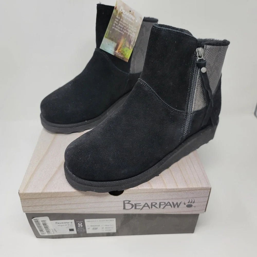 Bearpaw Megan II Wide Ankle Boots Black Suede Snake Embossed NeverWet Sz 8W